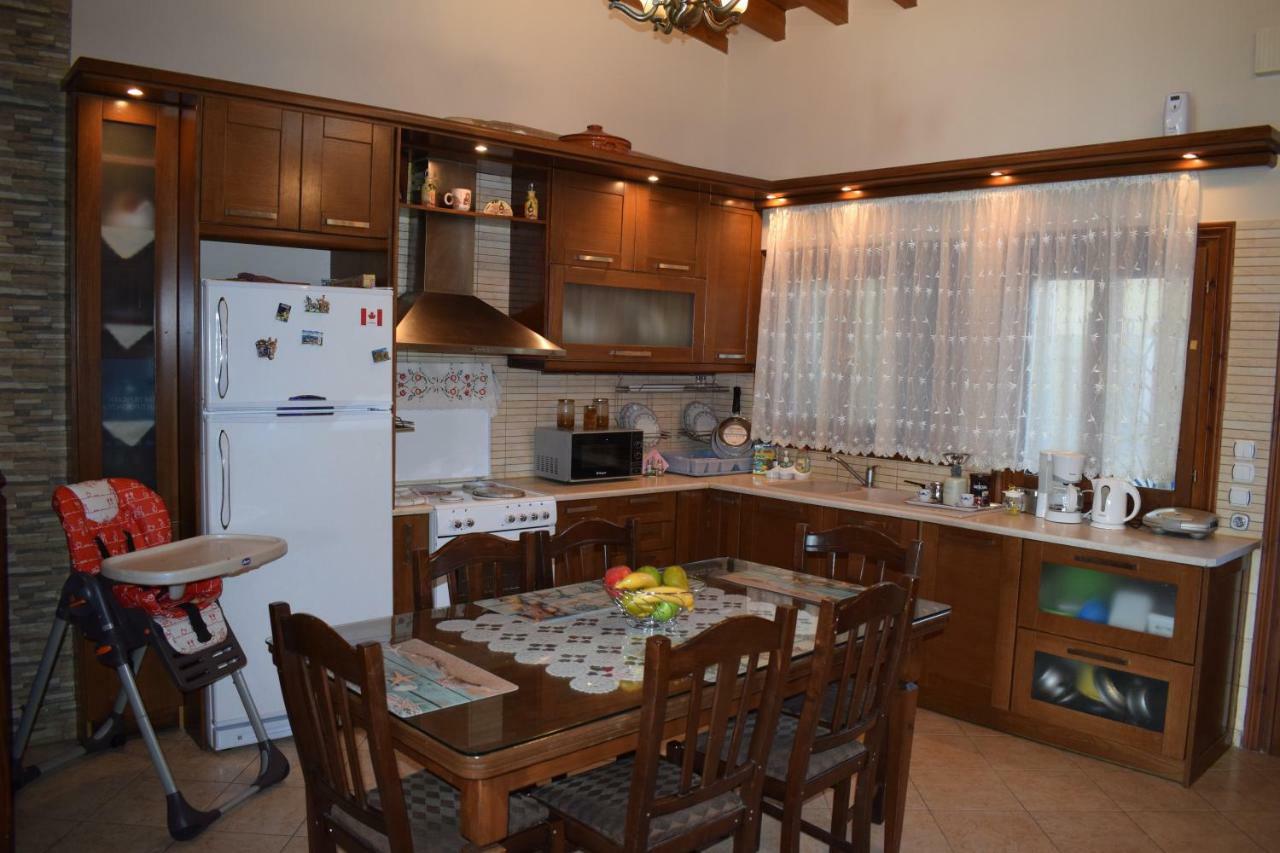Dimitris Constantinou Villa Sourpi Exterior photo
